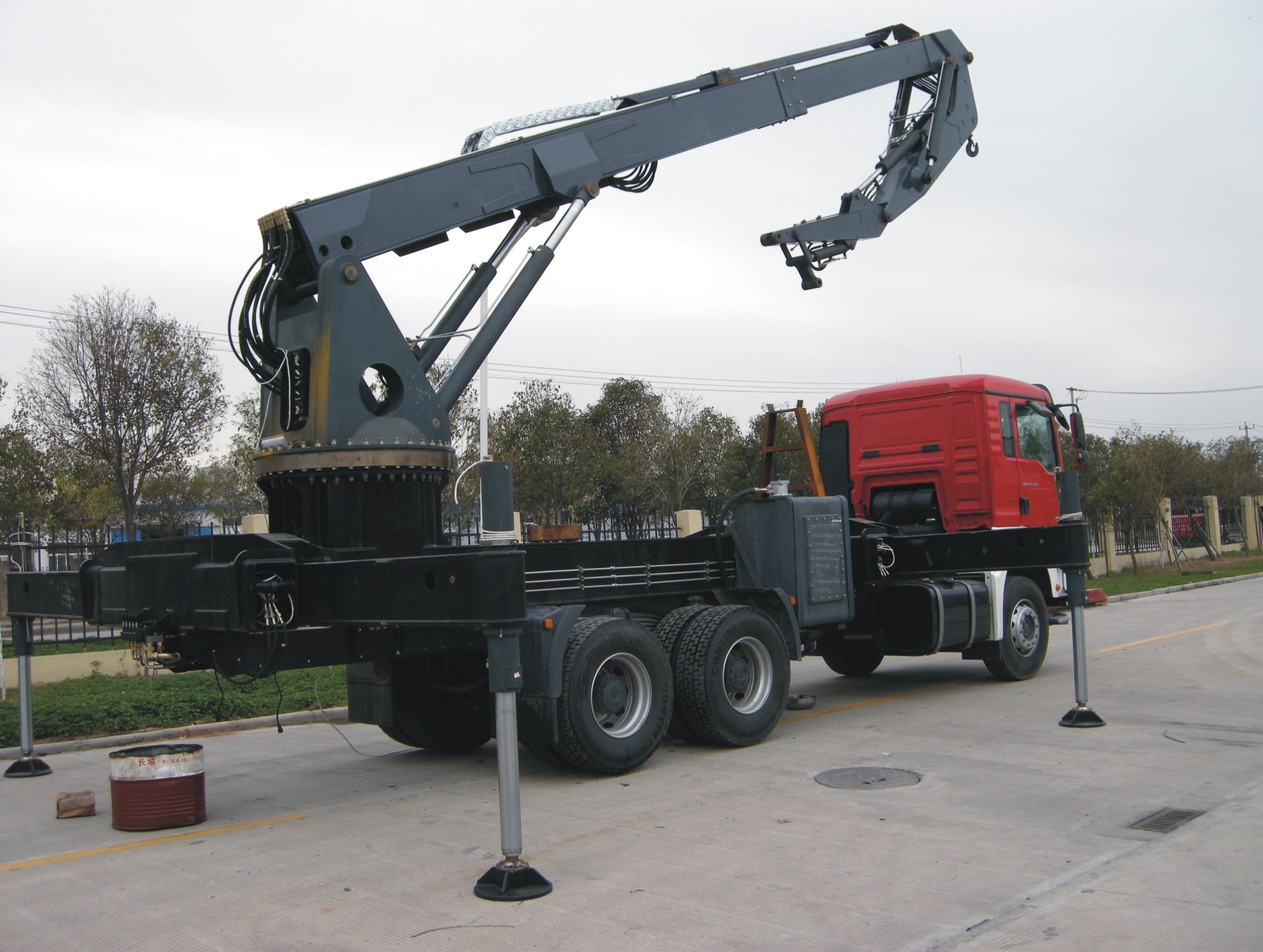 江蘇振翔墻壁破拆車5.jpg 江蘇振翔墻壁破拆車5.jpg